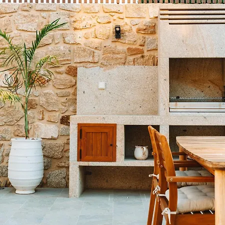 Rosal Country Village アパート